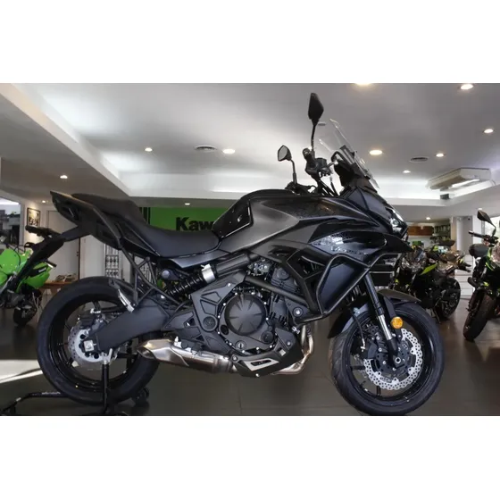Kawasaki Versys 650 No Suzuki V Strom 650 Ktm 790