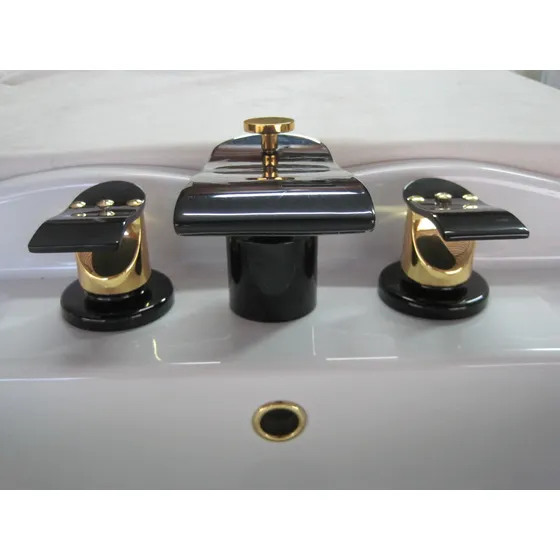 Grifería Serie Paloma Negro-oro: Lavamanos 8; Bidet; Ducha