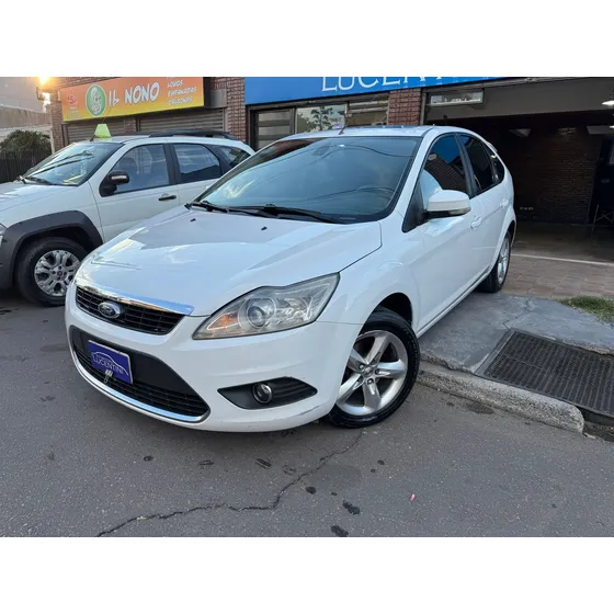 Ford Focus 2 2.0 Ghia Mt