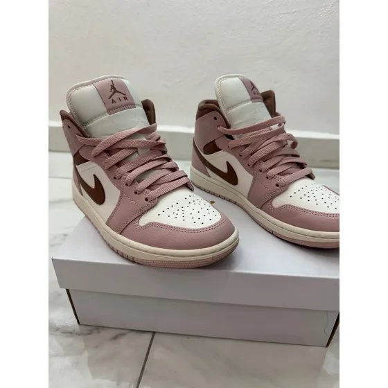 Tenis Jordan Air 1 Mid Nike, 24cm Rosa