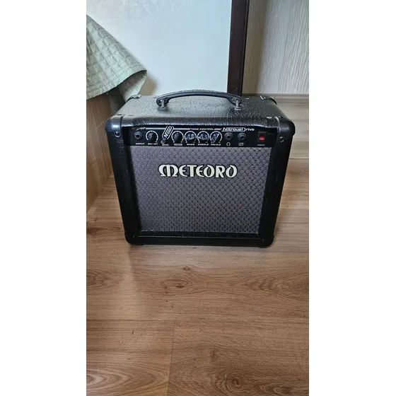 Amplificador Meteoro Nitrous Drive 30w Usado + Cabos