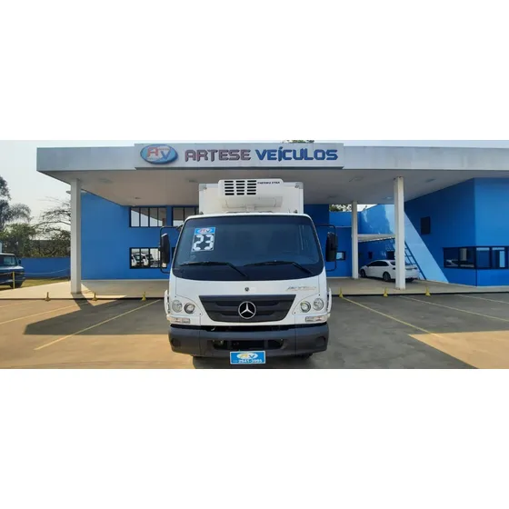 Mb Accelo 1016  Ano 2022/23  Baú De Fibra E Ap. Refrigeração