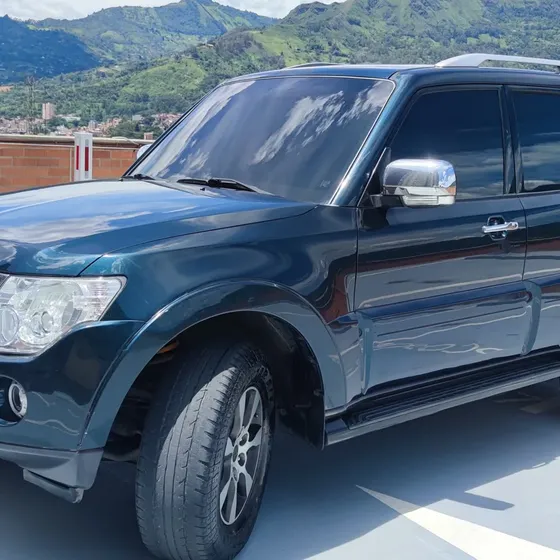 Mitsubishi Montero 2011 3.8 V97 Wagon