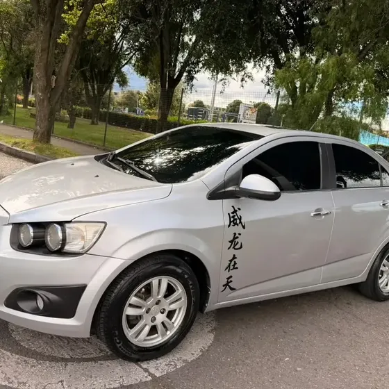 Chevrolet Sonic 2017 1.6 Lt 5 P Mecánica