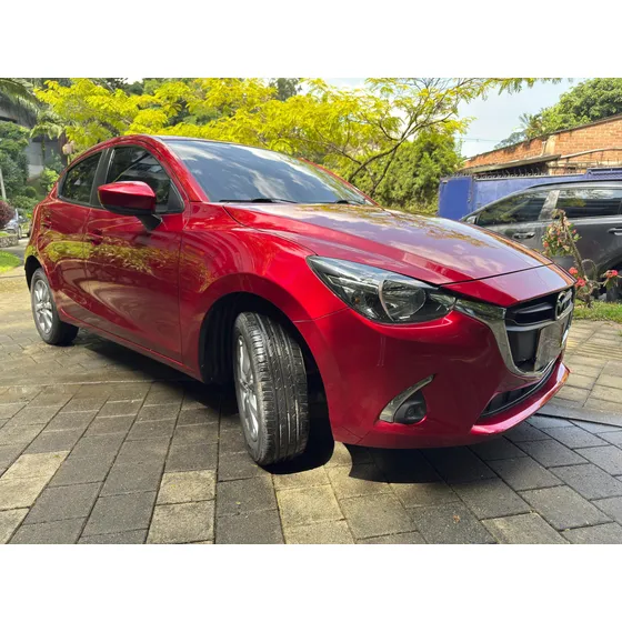 Mazda 2 1.5 Touring Automatico