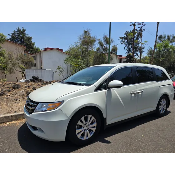 Honda Odyssey 3.5 Touring V6 At