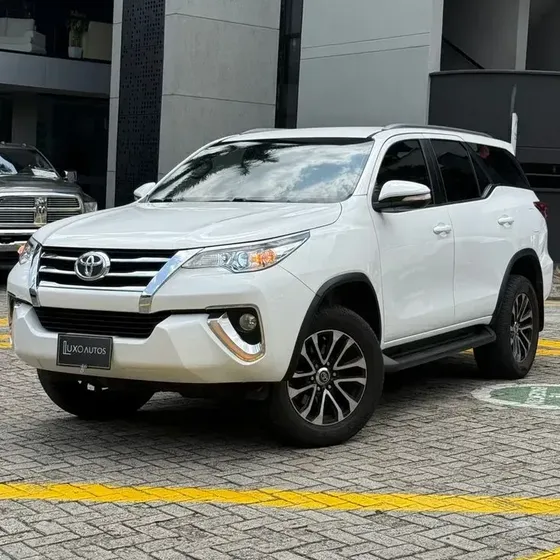 Toyota Fortuner 2017 2.7l Mid Tp 2700cc 4x2 Euro Iv Tc