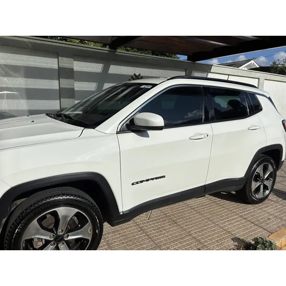 Jeep Compass 2.0 Longitude Aut. 5p