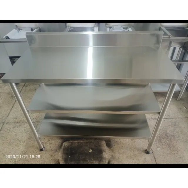 Mesa De Trabajo En Acero Inoxidable