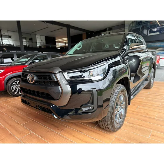 Toyota Hilux 2.4 Diesel Srv 4x4