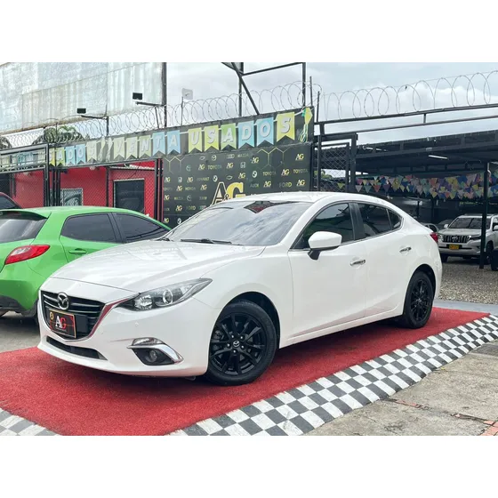 Mazda 3 Touring 2.0 At
