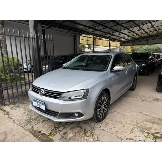 Volkswagen Vento 2.0 Sportline Tsi 200cv Bi-xenon