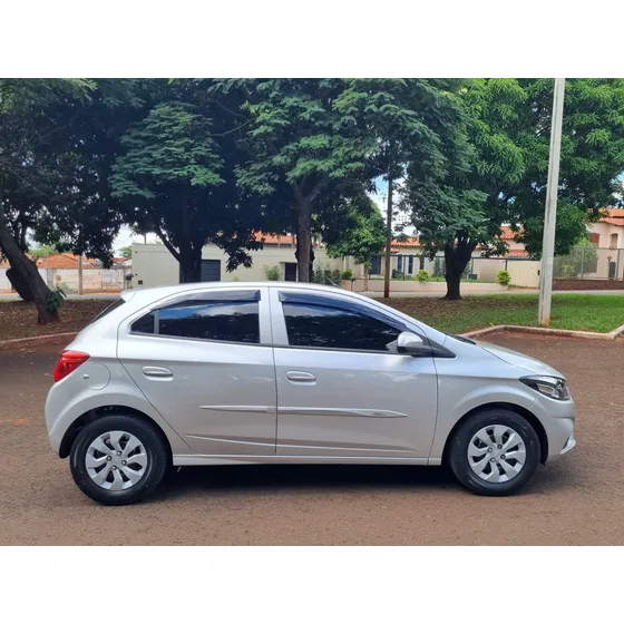 Chevrolet Onix 1.0 Mpfi Lt 8v Flex 4p Manual