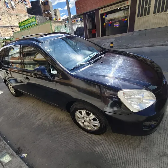 Kia Carens 2009 2.0 Rondo Ex