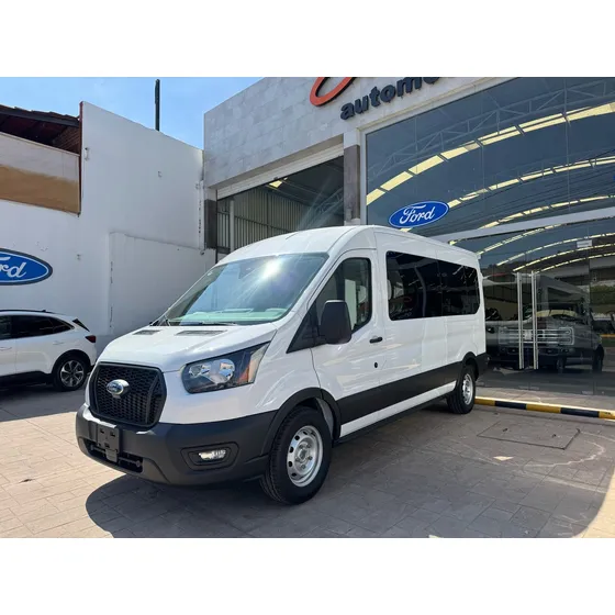 Ford Transit 3.5 Van 15 Pasajeros At