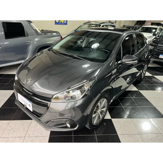 Peugeot 208 1.6 Feline