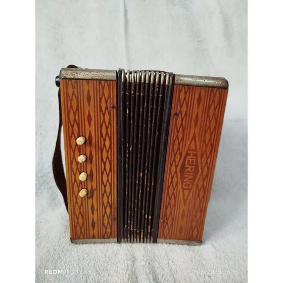 Brinquedo - Acordeon Hering 4 Baixos, Gaita Sanfona - Usado Ocre