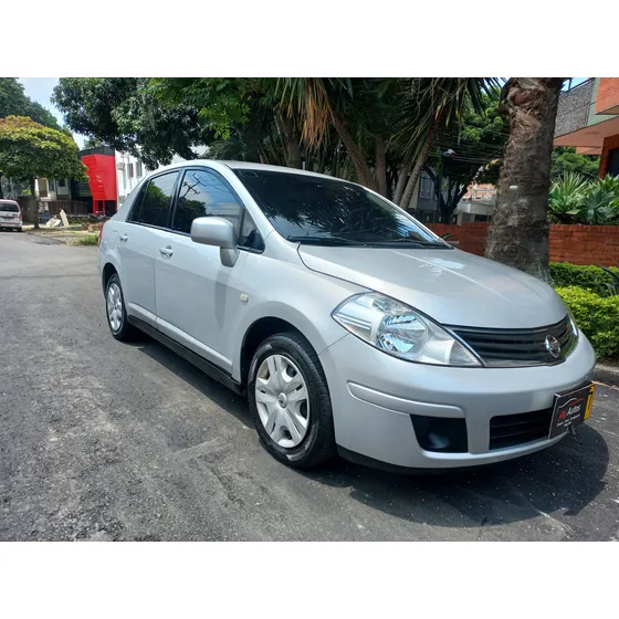 Nissan Tiida 1.8 Emotion 4 P