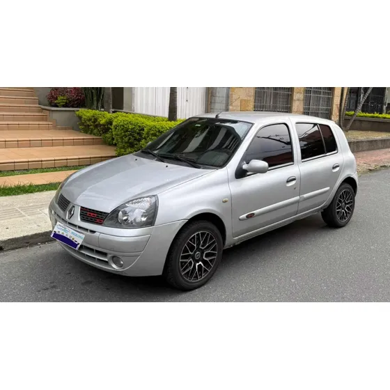 Renault Clio Full Equipo
