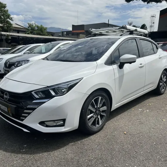 Nissan Versa 2025 Exclusive At 1600cc Tc Rin 17