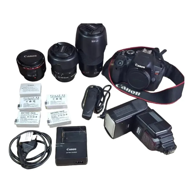Cámara Dslr Canon Eos Rebel T4i Con 3 Lentes Y Mochila