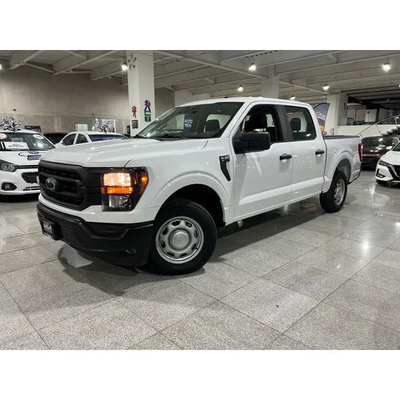 Ford F-150 4p Xl Crew Cab 4x2 V6/3.3 Aut