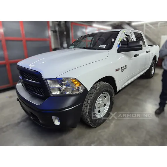 Dodge Ram 1500 Pickup St 4x4 At