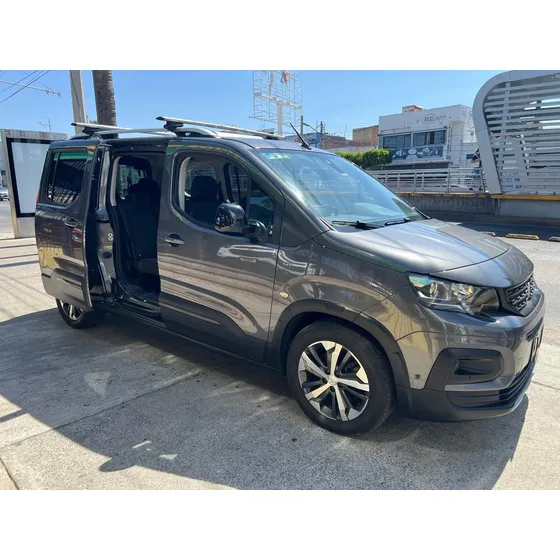 Peugeot Rifter Rifter Gt 7pasajeros 1.6 Ta Gasolina