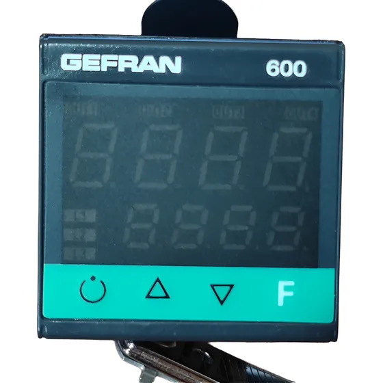 Controlador Gefran 600 Type 600-r-r-w-r-1 100 A 240 Vac