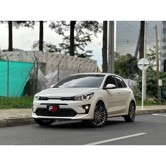 Kia Rio 1.4 Zenith Hb 5 P