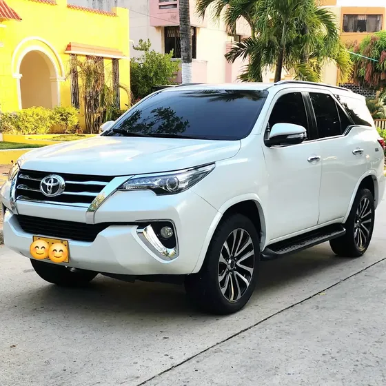 Toyota Fortuner 2019 7puestos 2.7l Gasolina Srv Aut 2019.