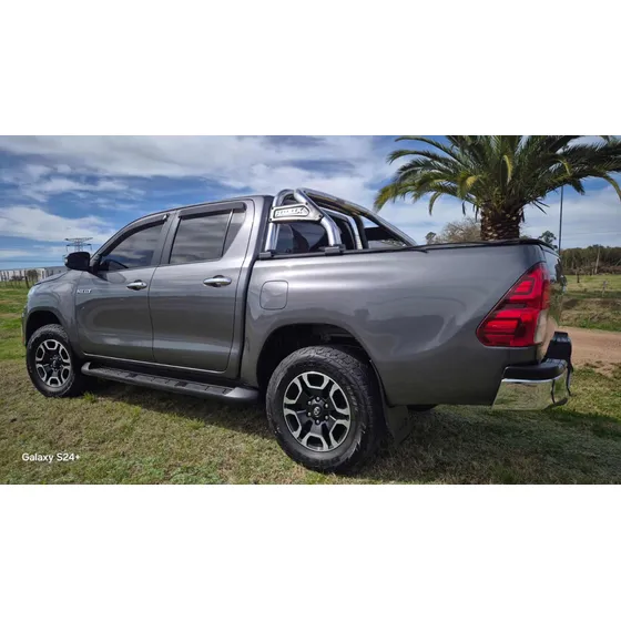 Toyota Hilux Hilux Doble Cabina Srv 4x4 Plus Aut Diesel