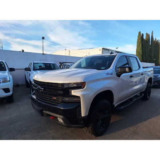 Chevrolet Cheyenne 5.4 2500 Doble Cab Lt Z71 4x4 At
