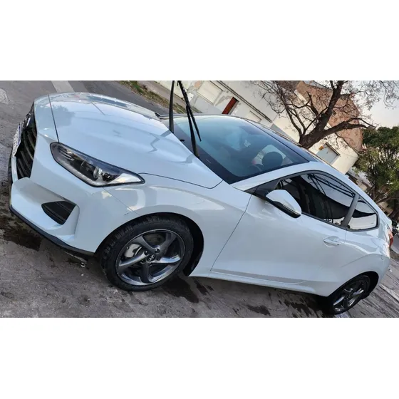 Hyundai Veloster 2.0 150cv Tech At