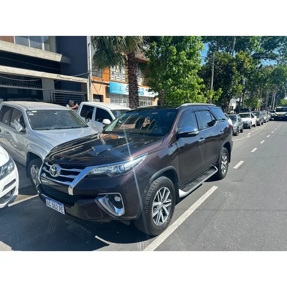 Toyota Hilux Sw4 2.8 Srx 177cv 4x4 7as At