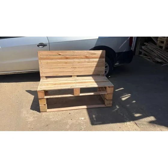 1 Banco Poltrona De Pallet Com Encosto 1,50 + 1 Mesinha 0,40