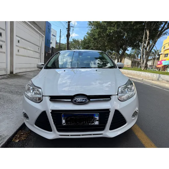Ford Focus 2.0 Titanium Flex Powershift 5p