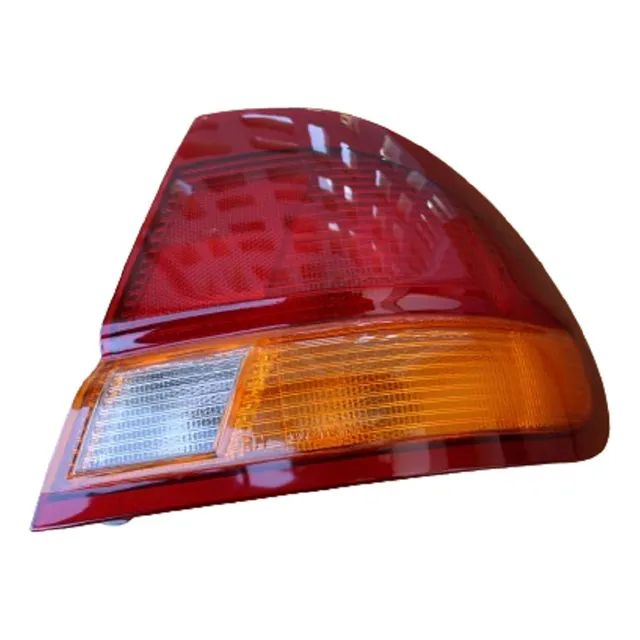 Stop Derecho Ford Laser 96-98 Marca Tyc