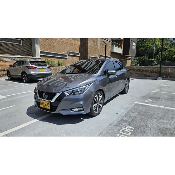 Nissan Versa Exclusive