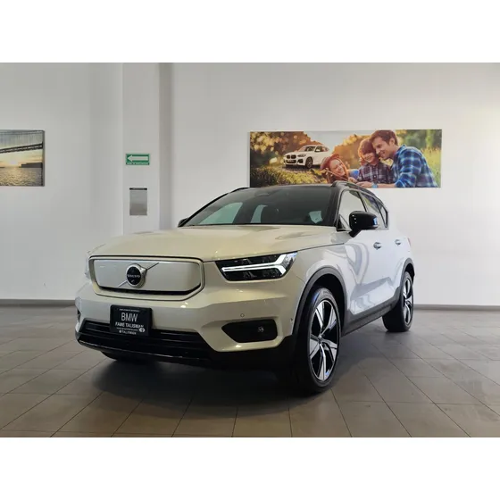 Volvo Xc40 Recharge Pure Electric P8 At
