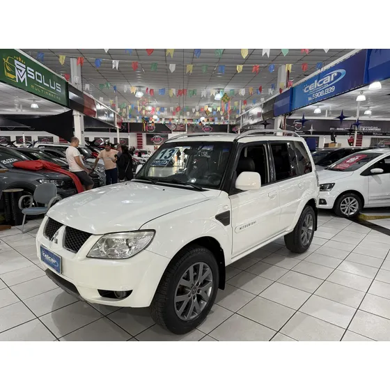 Mitsubishi Pajero Tr4 2.0 4x2 16v 140cv Flex 4p Automático