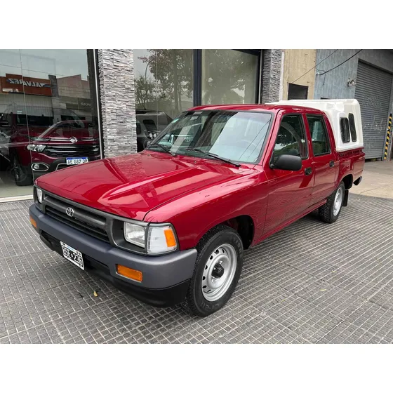 Toyota Hilux 2.8 D/cab 4x2 D Dlx