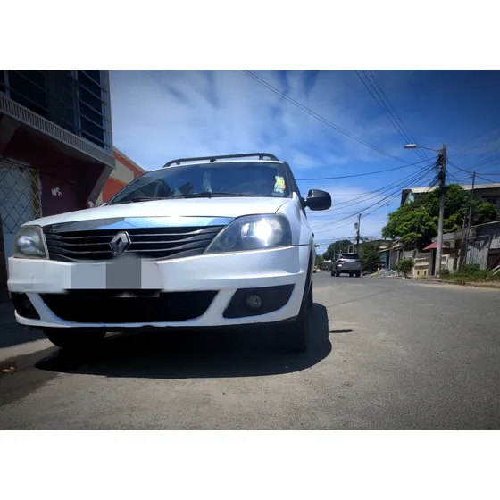 Renault Logan Dynamique 1.6 Full