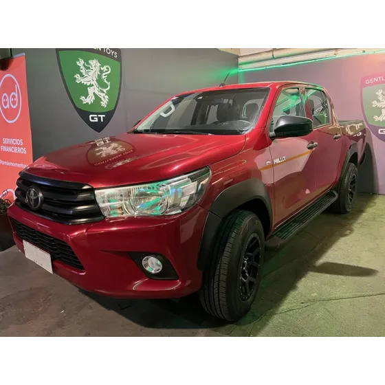 Toyota Hilux Dx 2.4
