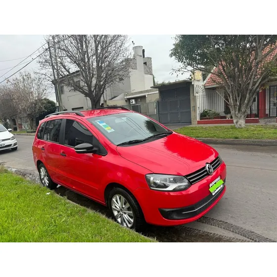 Volkswagen Suran 1.6 Imotion Trendline 11b