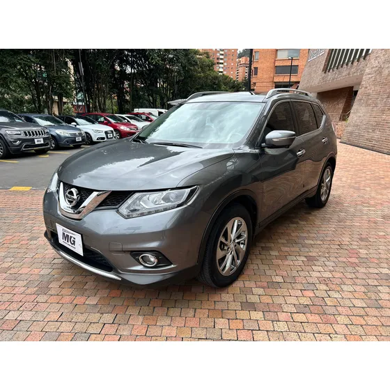 Nissan X-trail 2.5 Exclusive