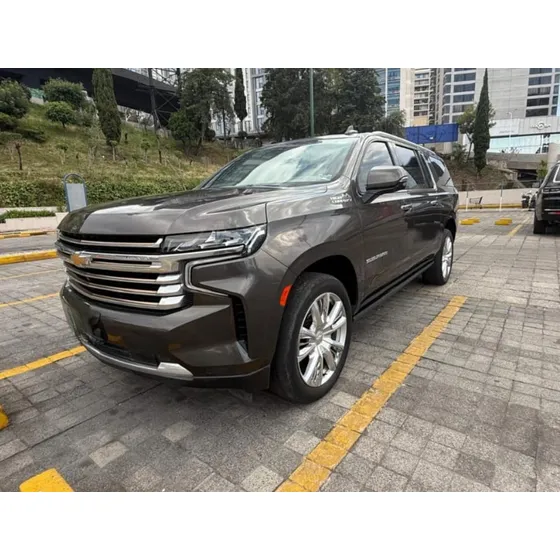 Chevrolet Suburban 6.2 High Country 4x4 At