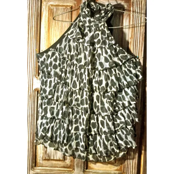 Blusa Halter C/volantes Animal Print Gris.usado. Buen Estado