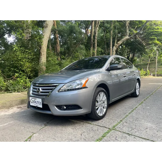 Nissan Sentra B17 At Exclusive 1.8 B17 Exclusive At