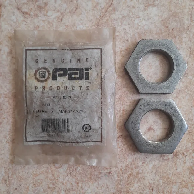 Tuerca Punta De Eje Delantero Mack Rin 20, Np 21ax790